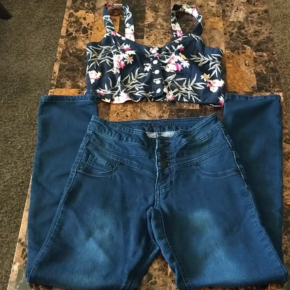 Croptop - Picture 2 of 4
